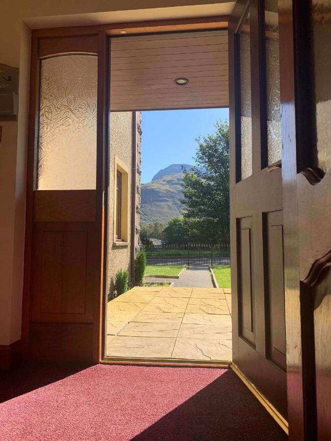 Victoria House Bed And Breakfast Fort William Eksteriør billede